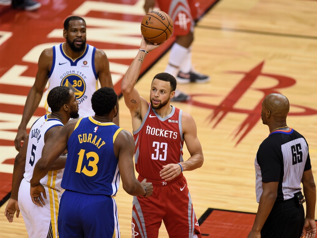 范弗里特爆发26分火箭力克勇士，总比分追至2-3